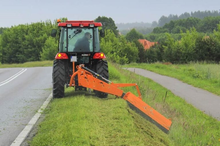 Koszenie poboczy na drogach publicznych